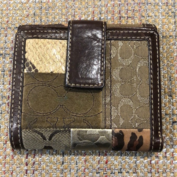 COACH Patchwork Bifold Brown Leather Madras Wallet with Coin Section - Picture 3 of 17